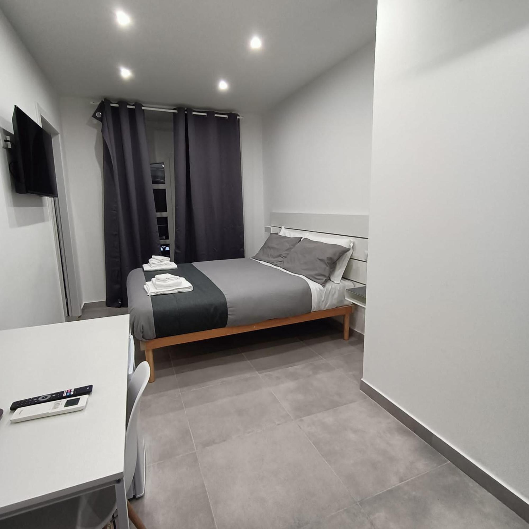 Double Room with Private Bathroom,1562841049:JPEG